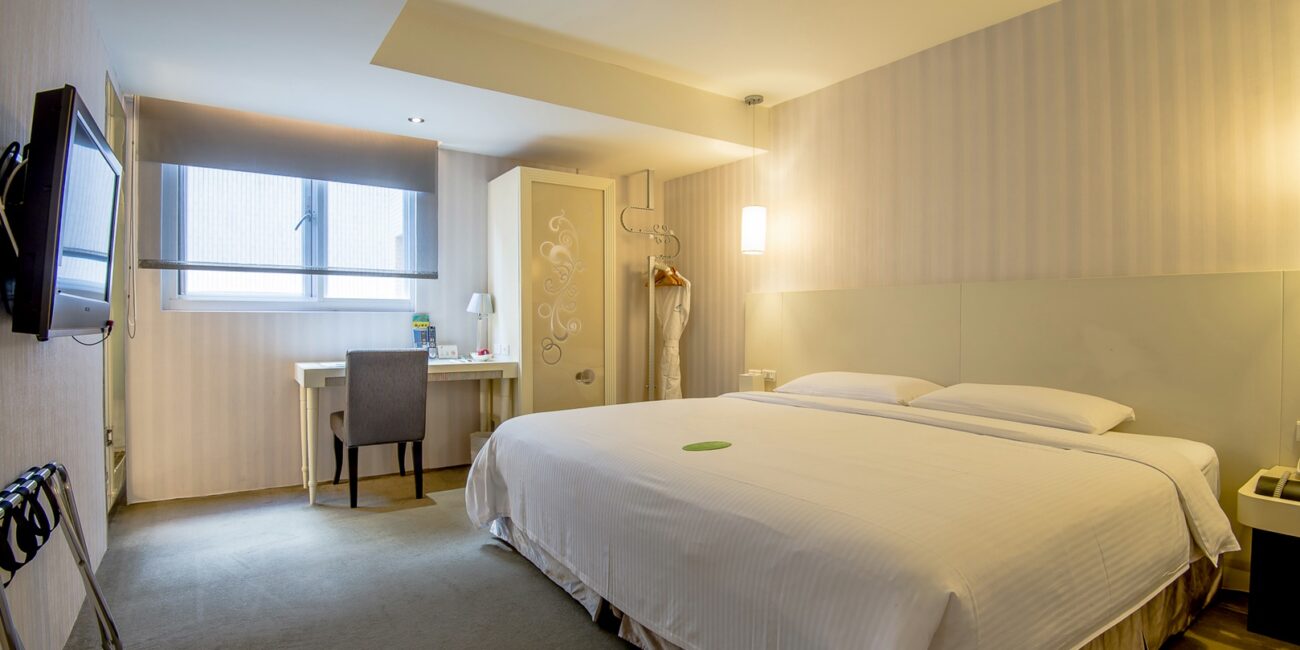 台北住宿｜景緻淋浴客房(無浴缸)｜Forward hotel台北馥華松江館